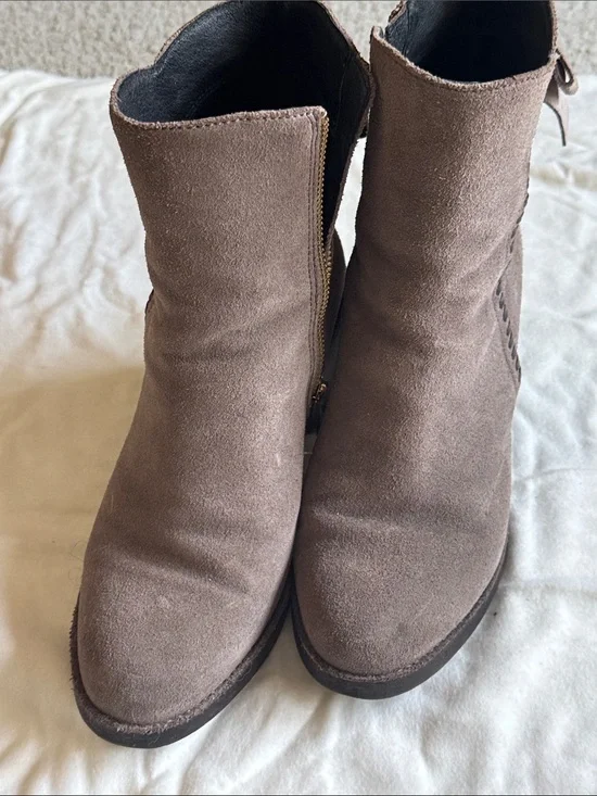 UGG Women's Suede Ankle Boots in Taupe