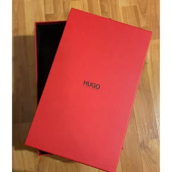 Hugo Boss empty‎ shoe box