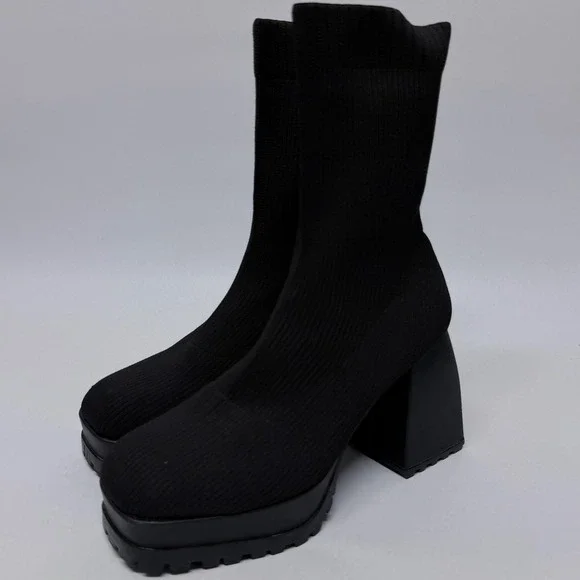 Forever 21 Black Ribbed Knit Sock Boots Platform Lug Sole Block Heel Ankle Boots