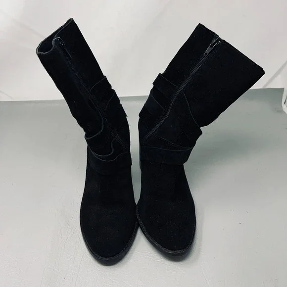 Chelsea & Violet Womens Boots 7M Black Suede Leather Upper Block Heel Buckle Zip
