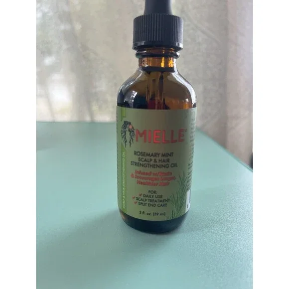 Mielle Organics Rosemary Mint Scalp & Hair Strengthening Oil Infused w/...