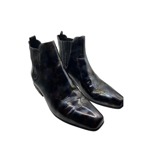 Donald Pliner Iridescent Patent Leather‎ Studded Heel Chelsea Boots Womens 8M