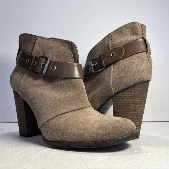 Size 9.5 BCBG Paris Kerinax Brown Buckle Ankle Boots Booties‎