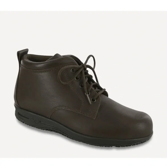 SAS Gretchen Ankle Boot - Dark Brown  7S (AAA) Slim. Ret