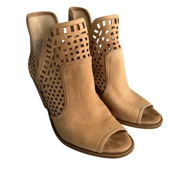 Jessica Simpson Cherrell Open-Toe Leather Booties.Size 8.5
