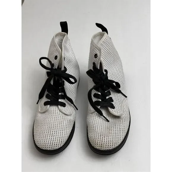 Dr Martens Shoreditch Boots