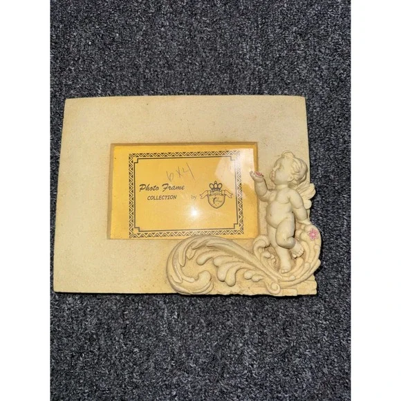 Turtle King Collection Cherub Angel Frame Cream 4x6 Vintage Victorian Style