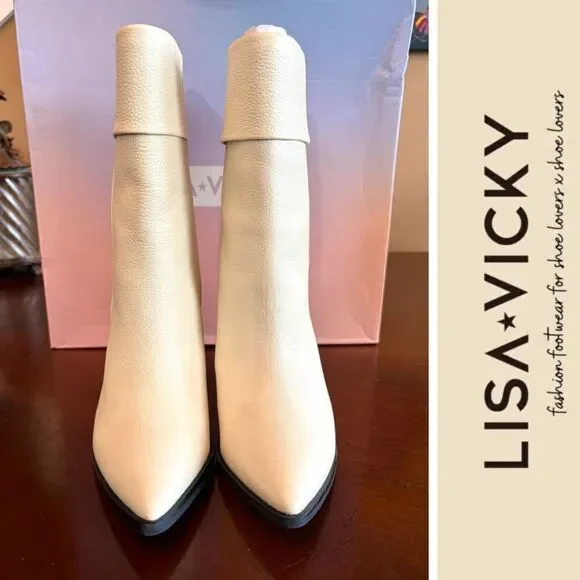 LISA VICKY (Nordstrom) - NIB - L Sz 6 Mae-V Soft Tumble Leather Booties in Cream