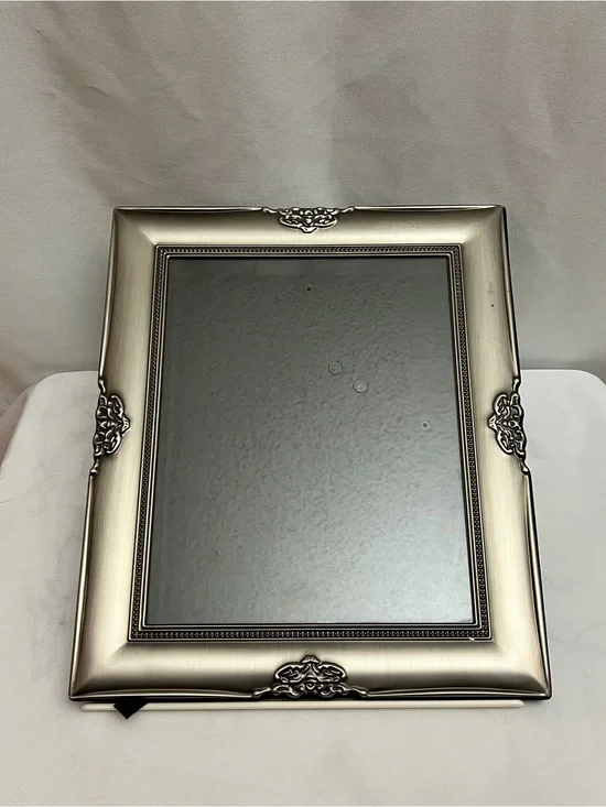 Vintage Silver Tone Ornate 8x10 Picture Frame Tabletop Wall Hanging Metal Look