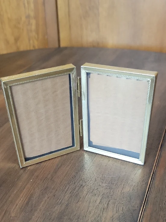 Vintage Gold-Trim 2x3 Hinged Folding Antique Picture Frame