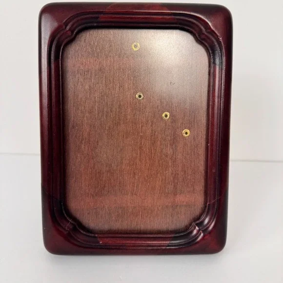 VTG Wood Picture Frame 5x7 Mahogany Brown Scalloped Tabletop Wall Decor