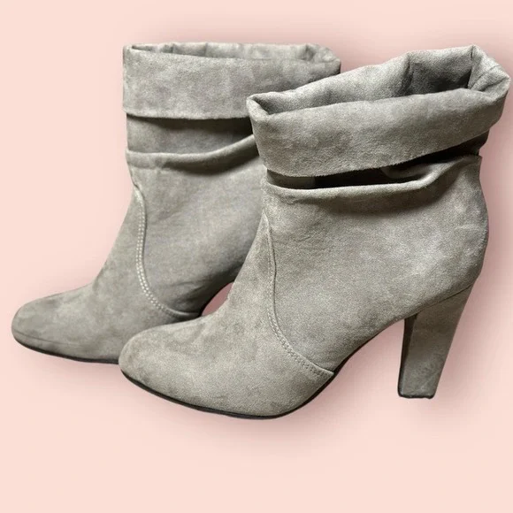 Express Taupe Faux Suede Heeled Booties‎ Womens 7 Fold Over Ankle Boots