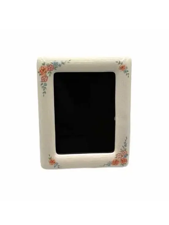 Vintage 1980s White Pastel Floral Ceramic Picture Frame – 5x7-Inch Photo