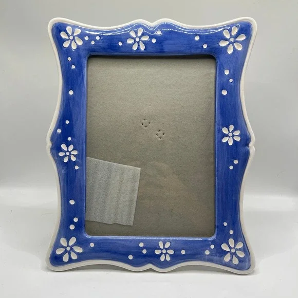 Vintage 1997 HB Group Blue Ceramic Floral Picture Frame Scalloped Edge Daisy