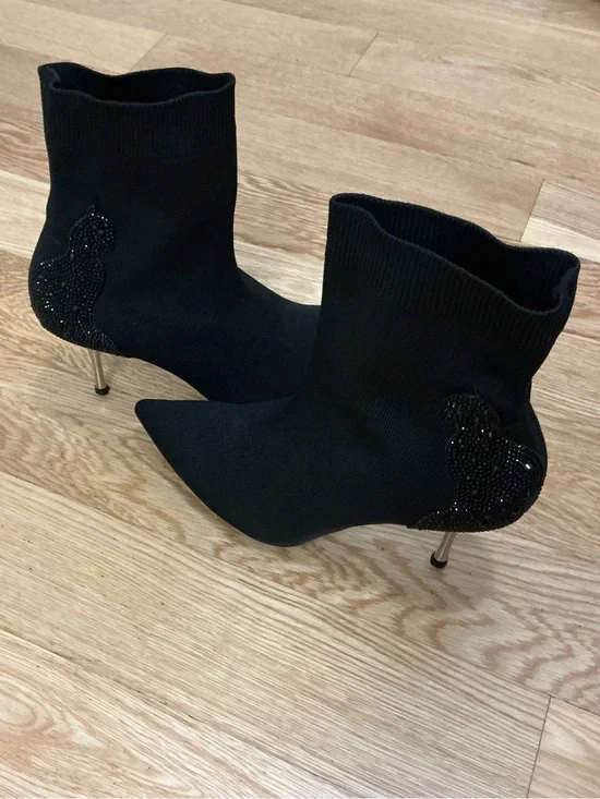 Staccato Women's Black Pointed Sock Ankle Boots