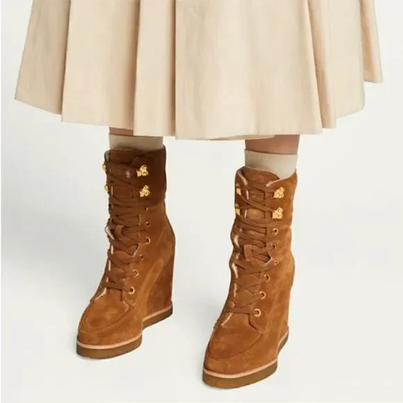 VERONICA BEARD Ananya Water Repellent/Shearling Suede Boot in tan size 10