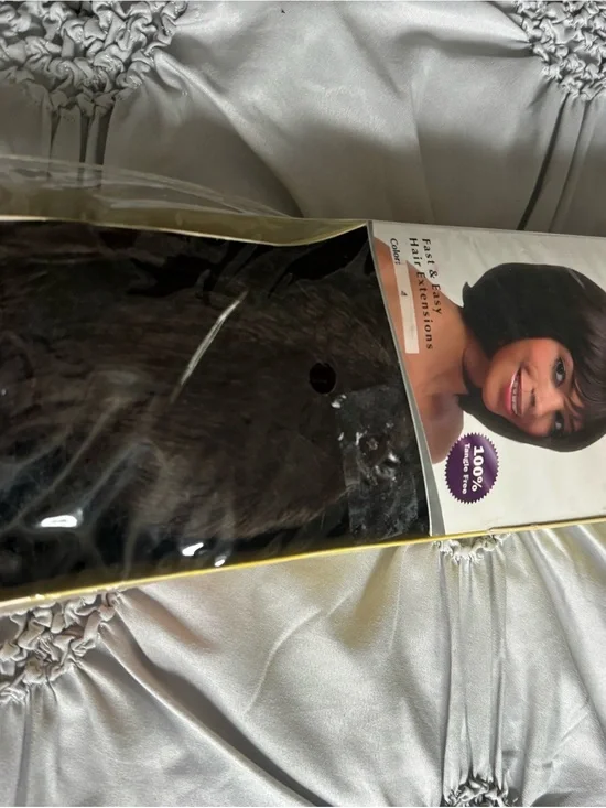 Light brown Women's Hair Extensions - 100% human hair premium blend
