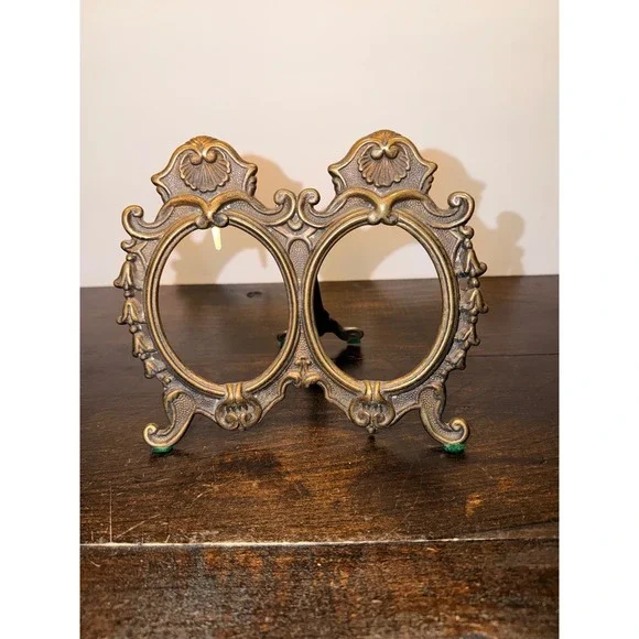 Vintage Ornate‎ Brass Double Picture Frame Victorian Rococo Oval Tabletop