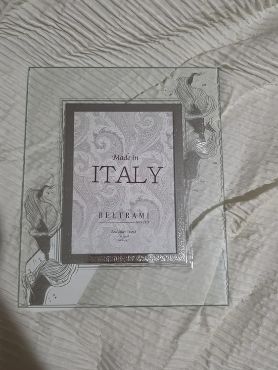 Made In Italy Etched Flower Frame- Minor Damage In The Lefthand Corner