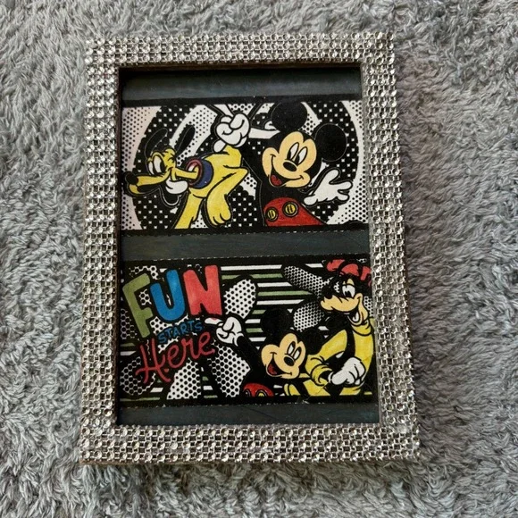 Disney Unisex Mickey Pluto Goofy Picture Frame 5x7 Silver Rhinestone Bling