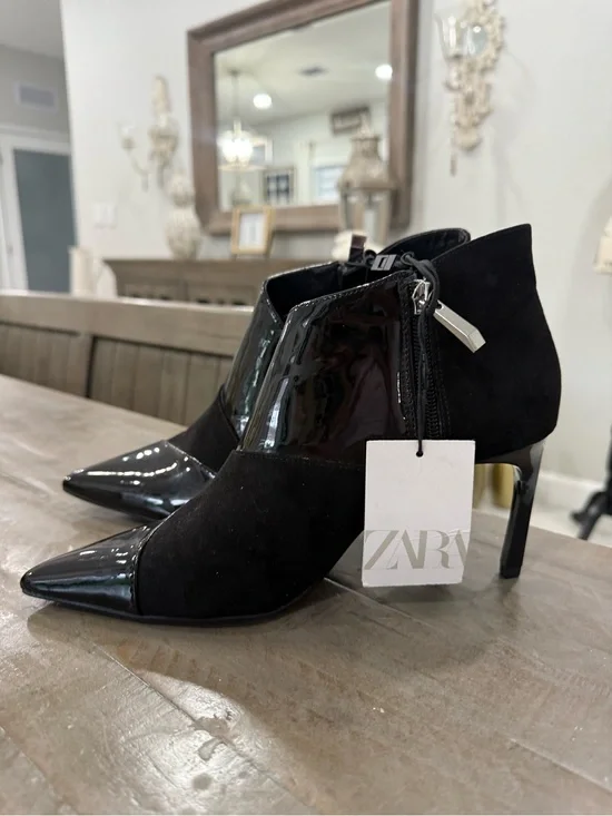ZARA Black Pointed Toe Patent & Suede Ankle Booties NWT Women’s