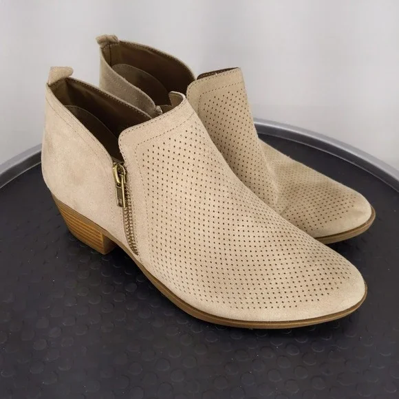 Torrid Ankle Boots‎ Womens 7.5W Tan Perforated Faux Suede Side Zip Block Heel