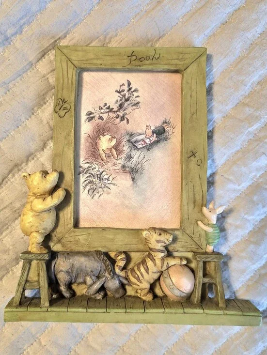 Winnie the Pooh Classically Vintage Frame W/ Friends From 100 Acre Wood