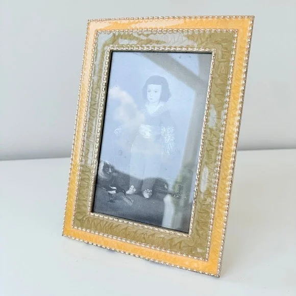 Vintage Enameled Metal 4x6 Picture Frame Peach Green Marbled Beaded Edge