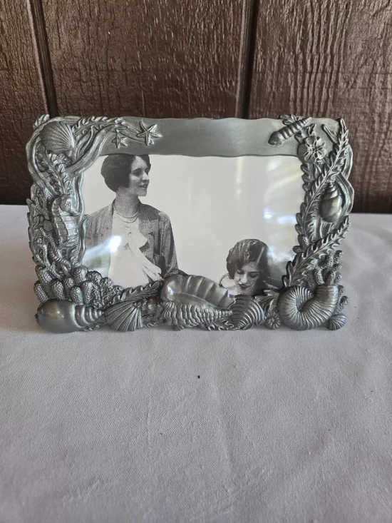 Sea Scape Life Decorative Picture Frame in Silver Metal