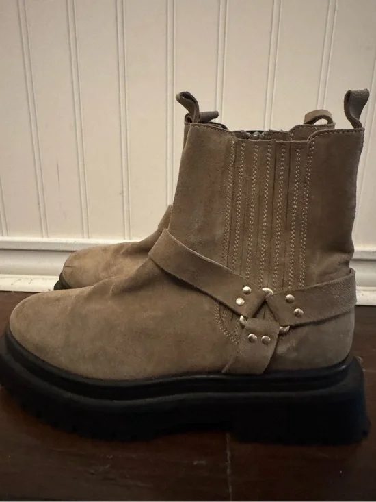 Pilcro Anthropologie Taupe Moto Suede Ankle Boots Chunky Lug Sole Size 37
