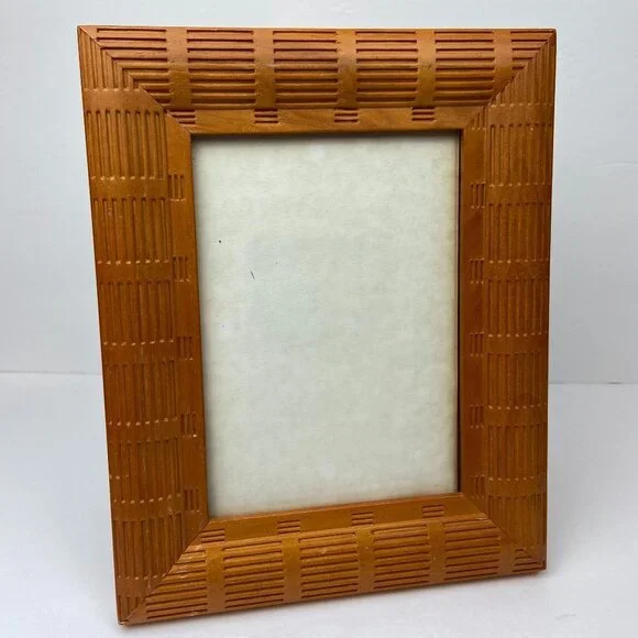 Wooden Frame 8