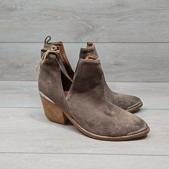 Jeffrey Campbell Women Cutout Side Heels Suede Moto Hobo boots shoes sz 8