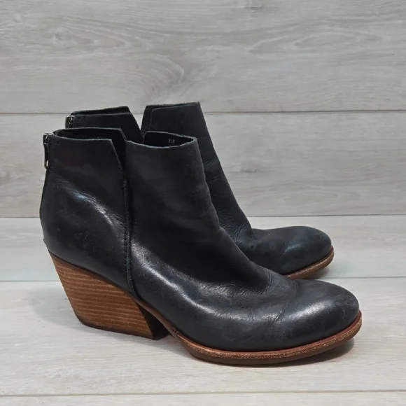 Kork Ease Women Black Distressed  Leather Ankle Boots Moto Shoes Sz 8.5M