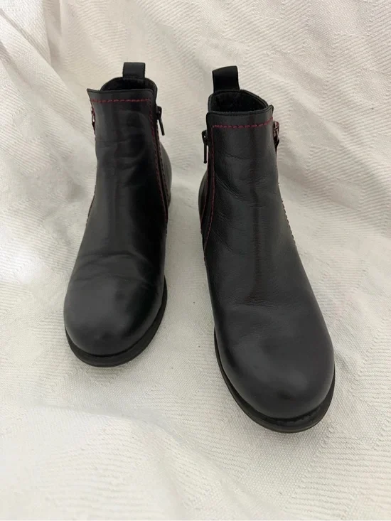 Spring Step women’s ankle boots