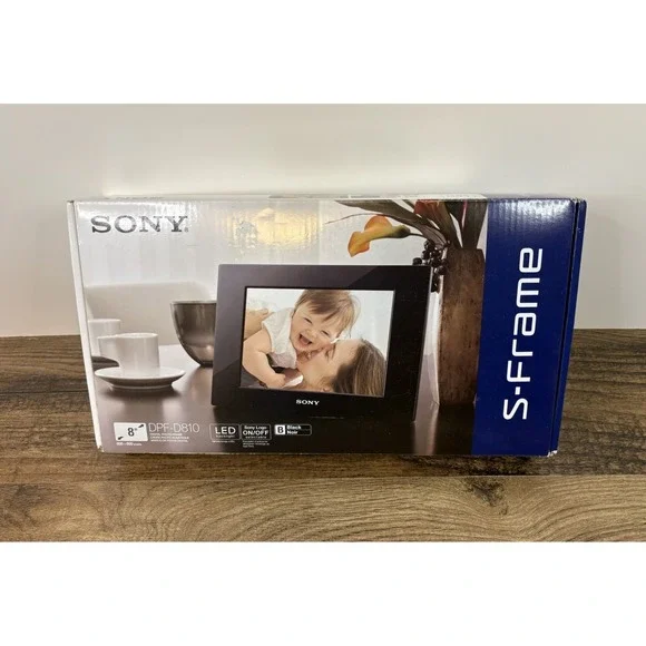 Sony 7-Inch LCD Digital WVGA 16:10 Photo Frame Black Open Box w Remote DPF-D72N