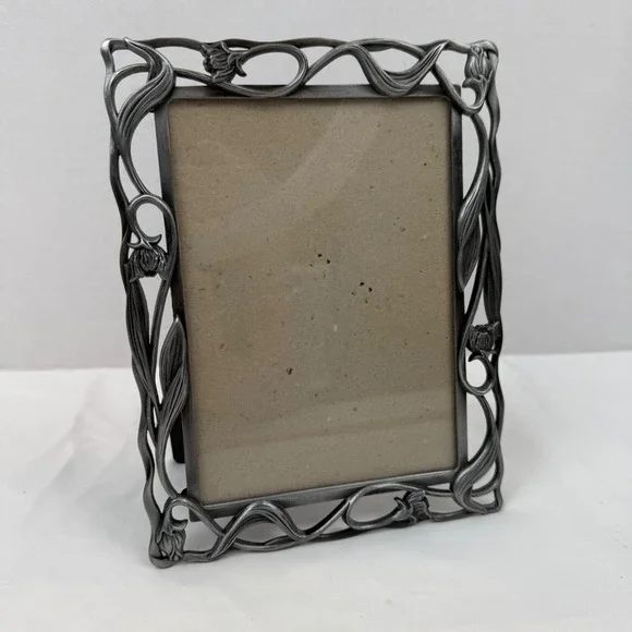 Vintage Y2K Art Nouveau Pewter Tulip Floral 5x7 Picture Frame Silver Tone Metal