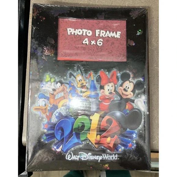 NEW Walt Disney World Photo Frame Photo Album 50 Photo Sleeves 2012‎