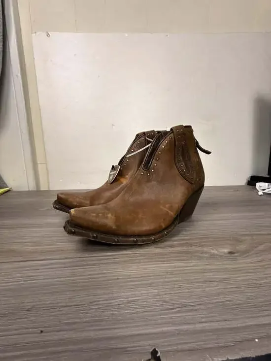 Ariat Women's Greeley Naturally Distressed Brown Western Ankle Bootie Sz 9