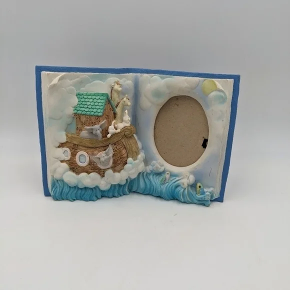 Russ The Story of Noah's Arc Book Picture Frame Animals