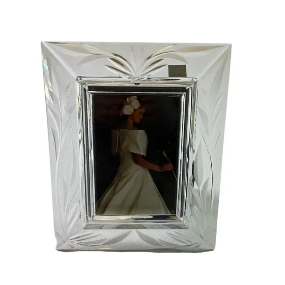 Vintage Mikasa Yugoslavia Crystal 5x7 Picture Frame Y2K‎ Cottagecore Elegance