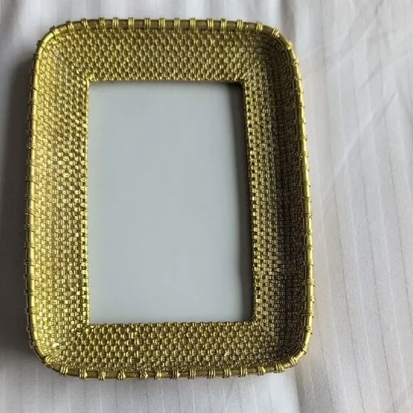 Luxurious Gold Textured Picture Frame Easel Back