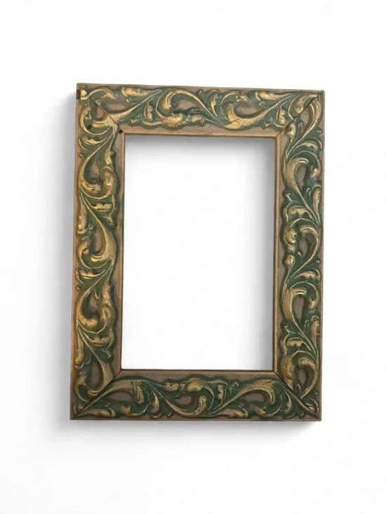 Vintage Green and Gold Ornate Picture Frame - 5x7