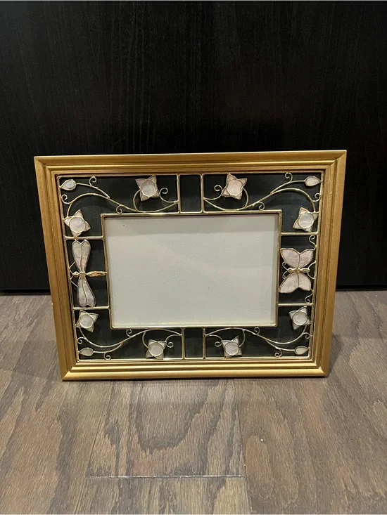 Vintage 1998 Enesco Gold Wire Capiz Shell Picture Frame Dragonfly Butterfly