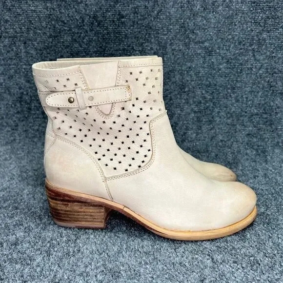 Diba Western Boots Women's Size 7‎ Cream Perforated Leather Ankle Booties