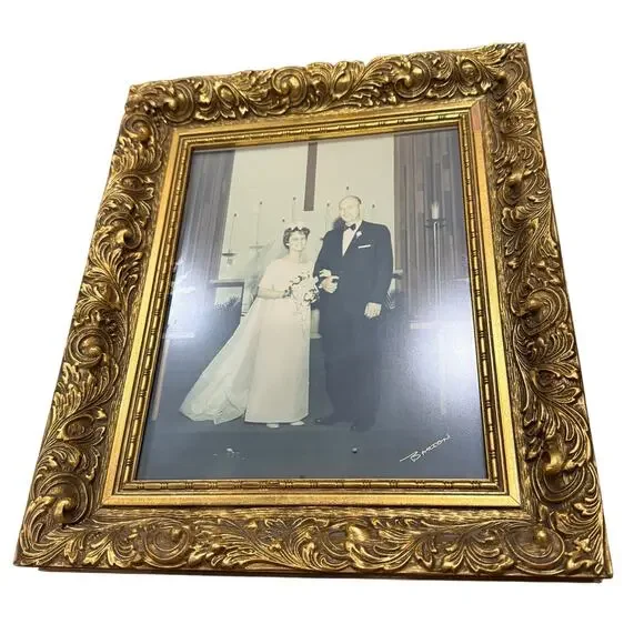 Vintage Ornate 8x10 Gold Gesso? Wood Canvas / Picture Frame w/ Wedding Photo
