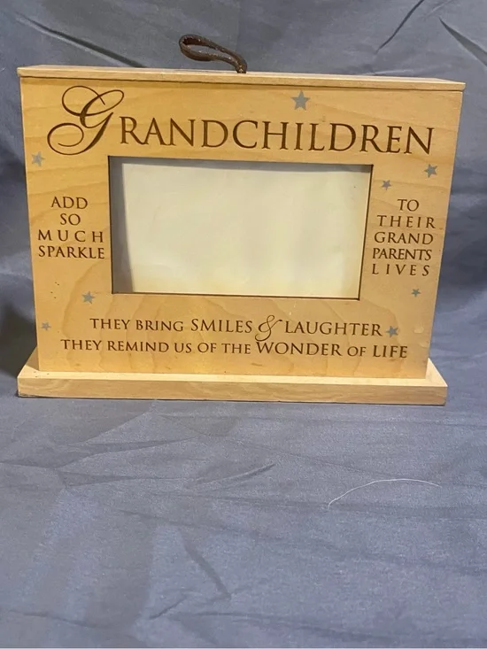 Grandchildren Sentiment Wooden Picture Frame - Natural Wood