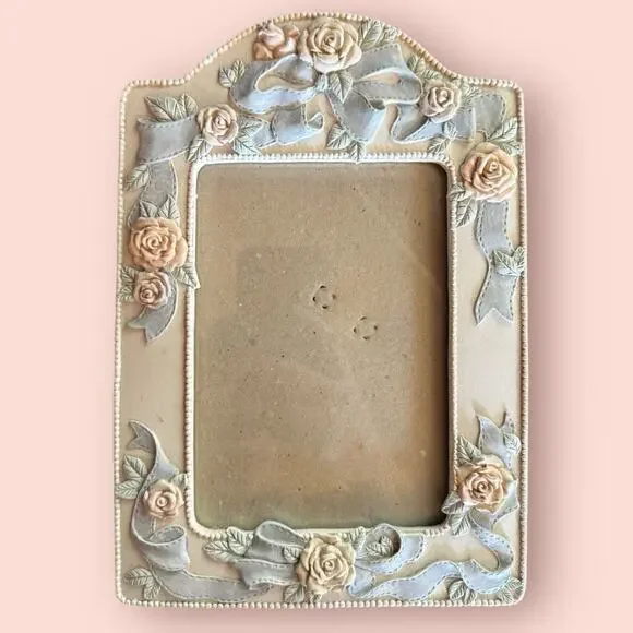 Vtg Victorian Picture Frame Ornate Floral Cottagecore Grannycore large 5x7