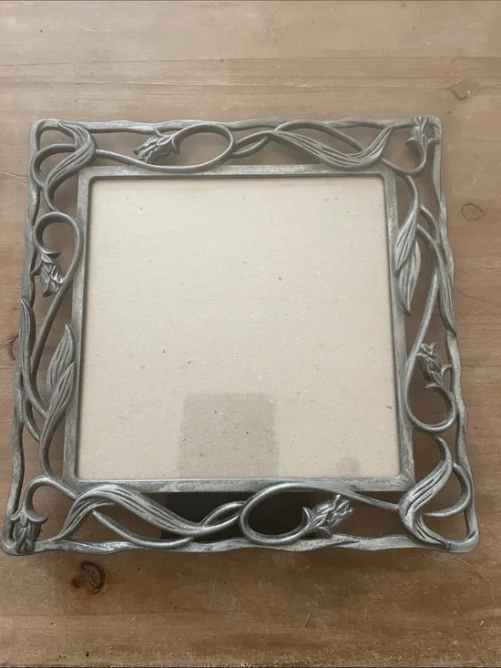 Ashleigh Manor  Taiwan Vintage Pewter Floral Metal Picture Frame 5x5 picture