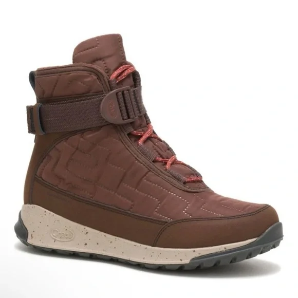 NWT Chaco Borealis Quilt Waterproof Boots in Mahogany, Size 6