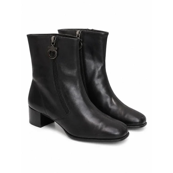 Salvatore Ferragamo Black Leather Gancini Ankle Boots Square Toe Block Heel 9.5